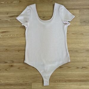 Express Womens Ribbed Blush Scoop Neck Short Sleeve Bodysuit Size XL Minimalist